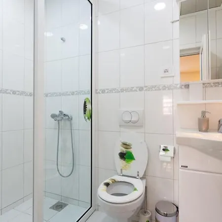 Uzor Apartment *